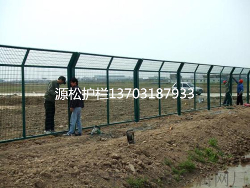 框架圈地護(hù)欄網(wǎng)